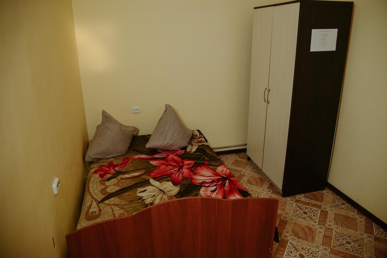 Hostel Wigwam ウラルスク エクステリア 写真